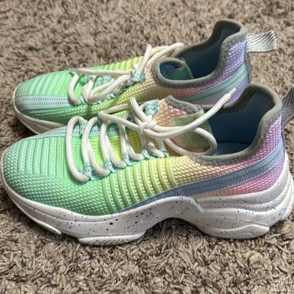 Steve Madden sneakers - Picture 2 of 4